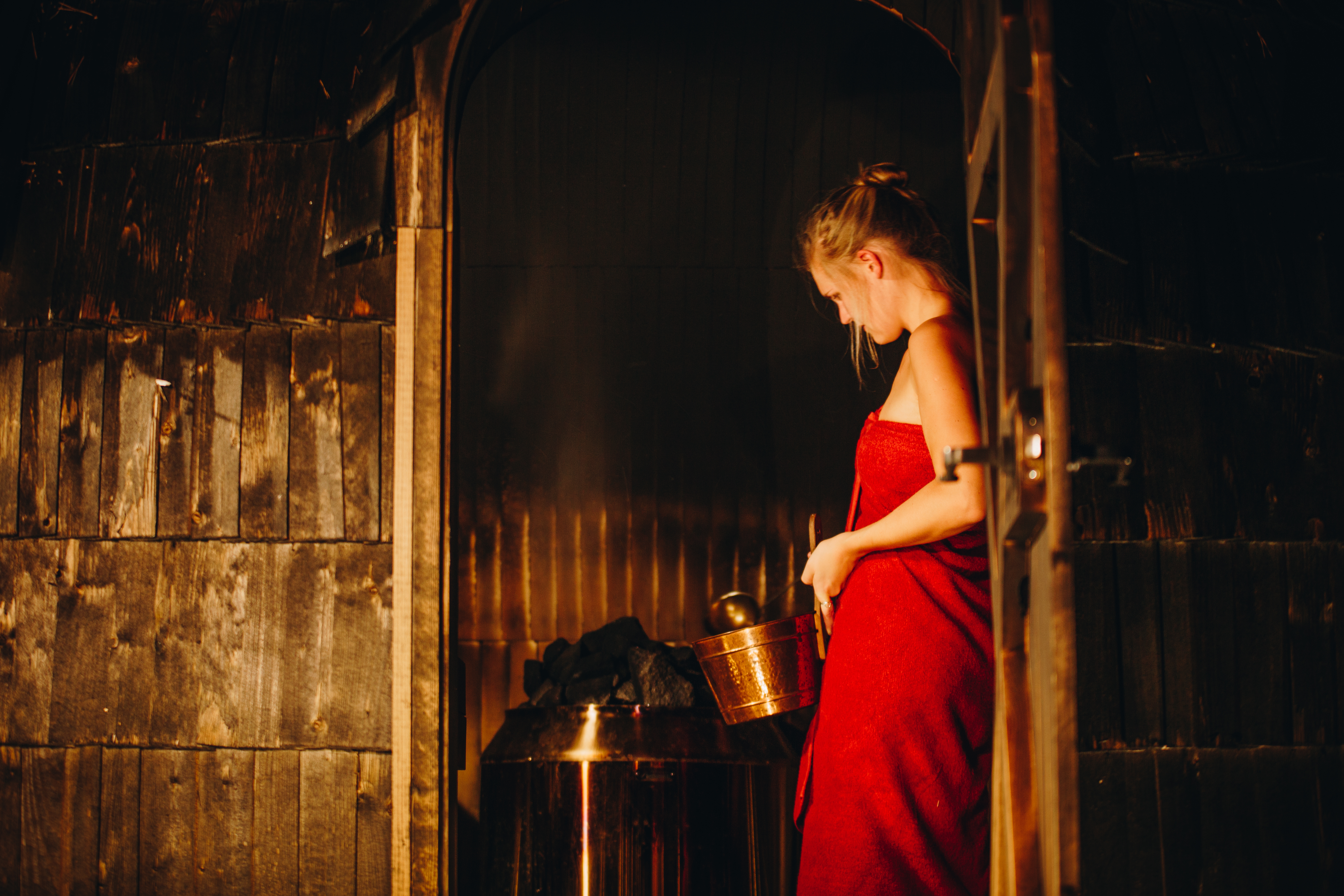 Anni-Oviir-at-their-home-sauna